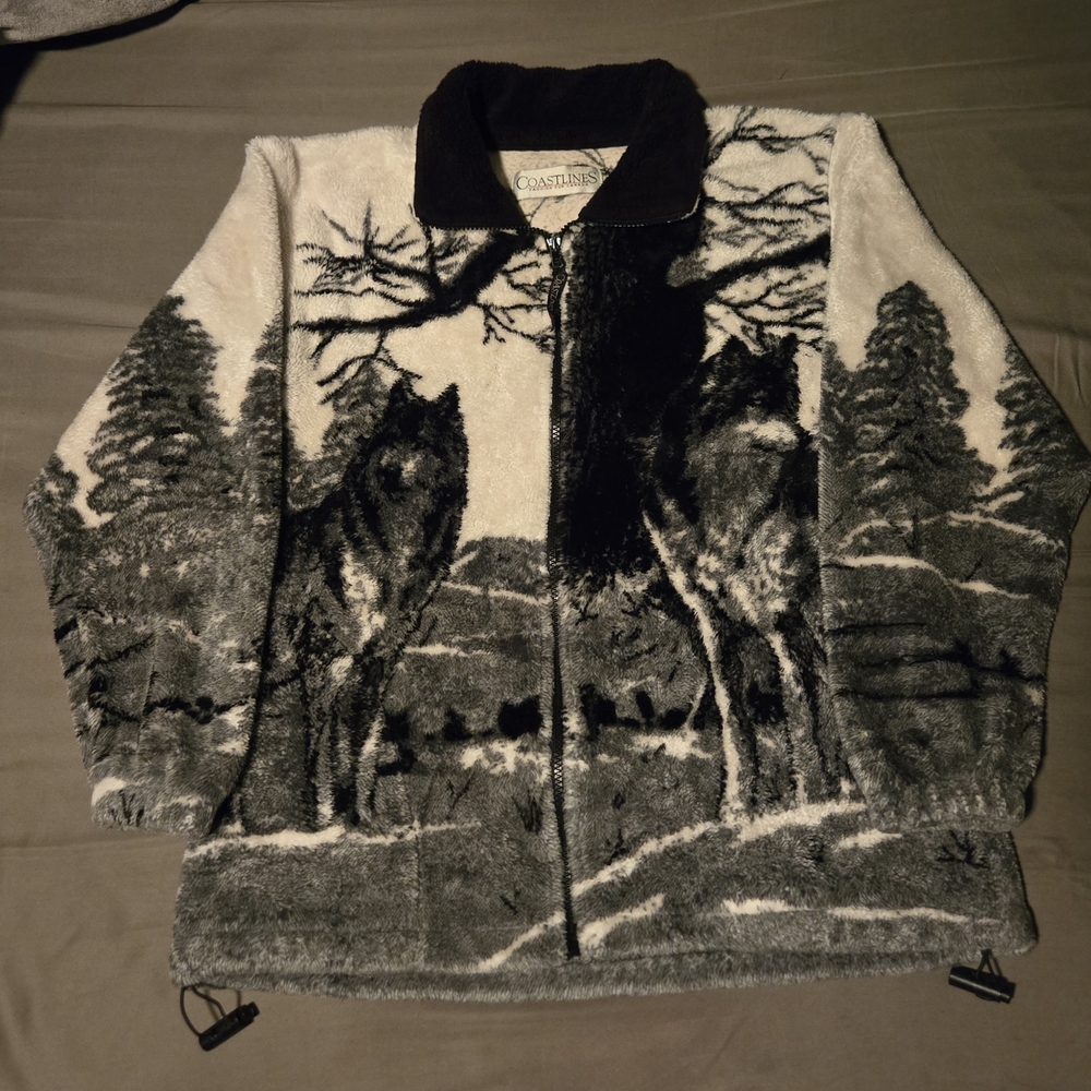 Vintage Wolf Print Fleece